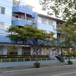 Ap No Centrinho De Canasvieiras ,2 Quadras Mar