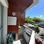 Ap No Centrinho De Canasvieiras ,2 Quadras Mar