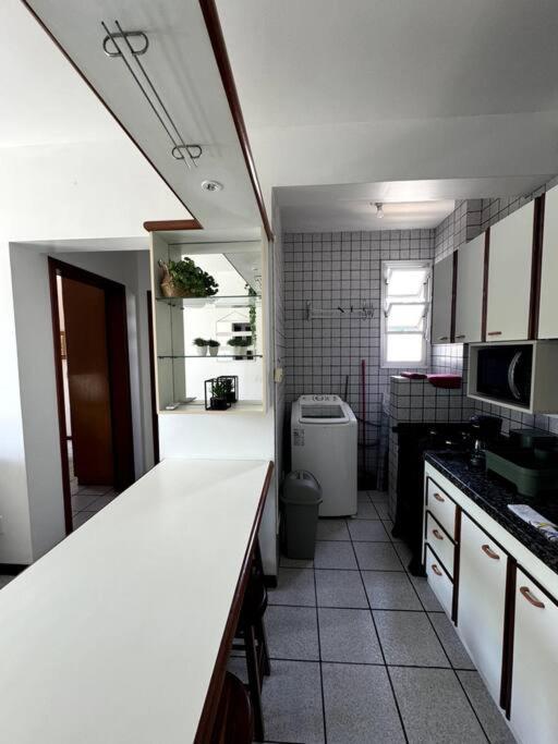 Ap No Centrinho De Canasvieiras ,2 Quadras Mar Apartment