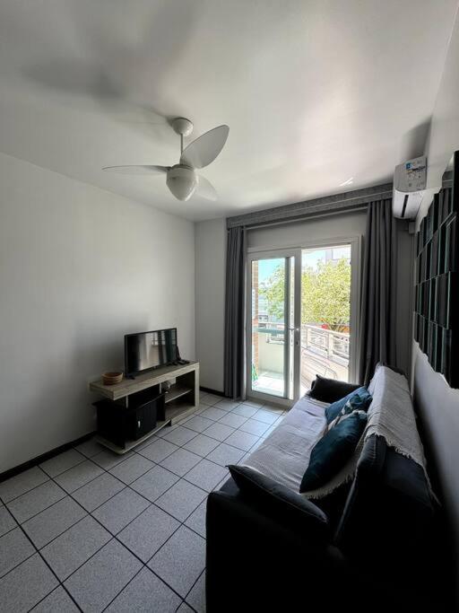 Ap No Centrinho De Canasvieiras ,2 Quadras Mar Apartamento